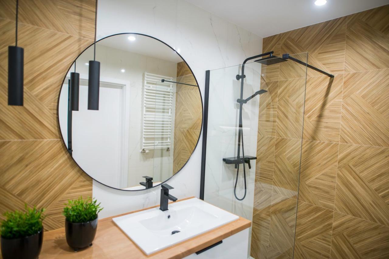 Nowoczesny Apartament Ludova Biskupiec  Luaran gambar