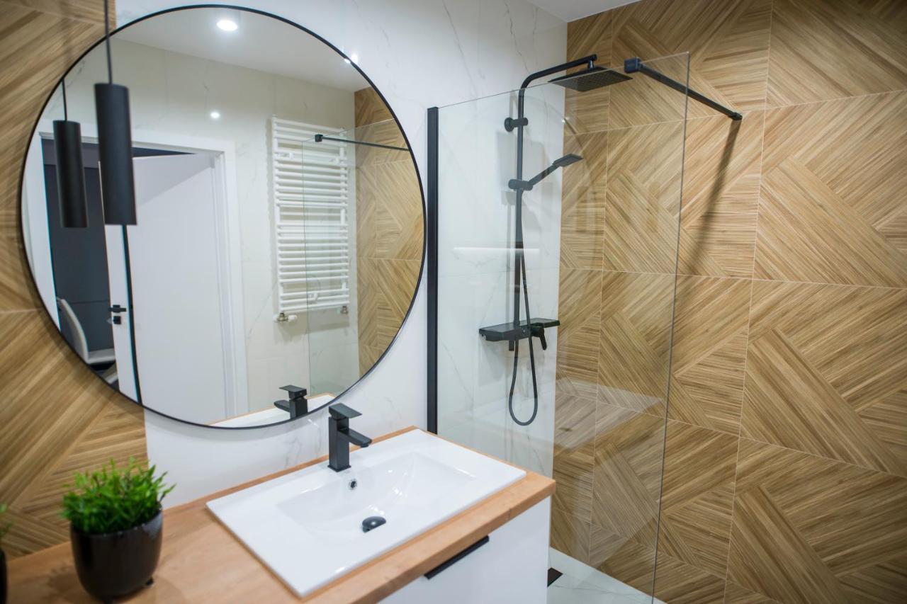 Nowoczesny Apartament Ludova Biskupiec  Luaran gambar